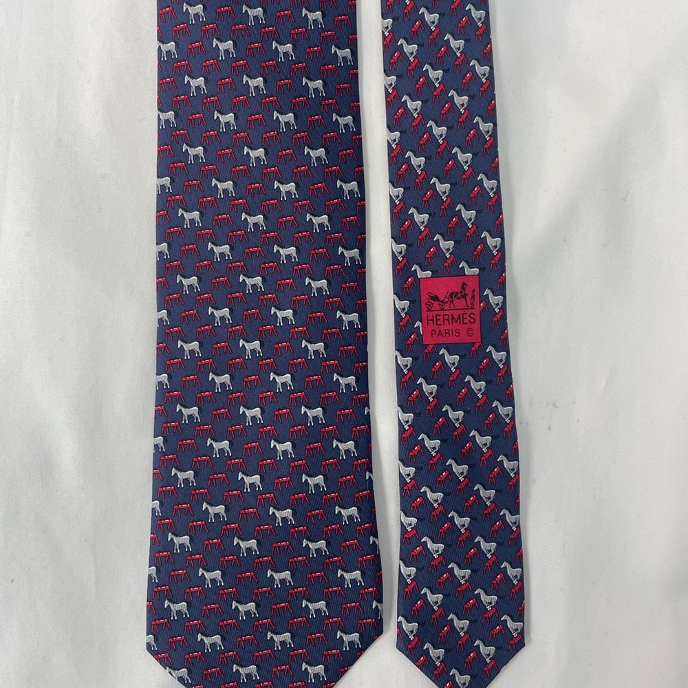 Hermes 100% Silk Men's Tue Navy Horse Pattern  - Navy & Red 625992 TA
